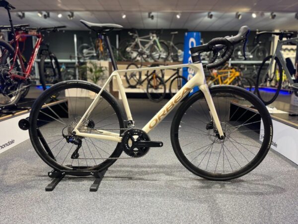 ORBEA ORCA M30, Ivory White/ Burgundy