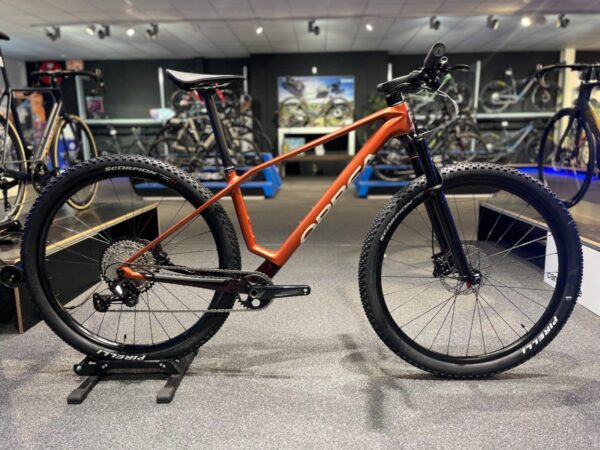 ORBEA Alma M30 Heren Mars Red/ Metallic Burgundy M M 2025